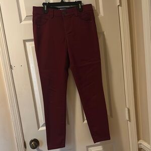 Democracy Women's Ankle Jeans in Burgundy